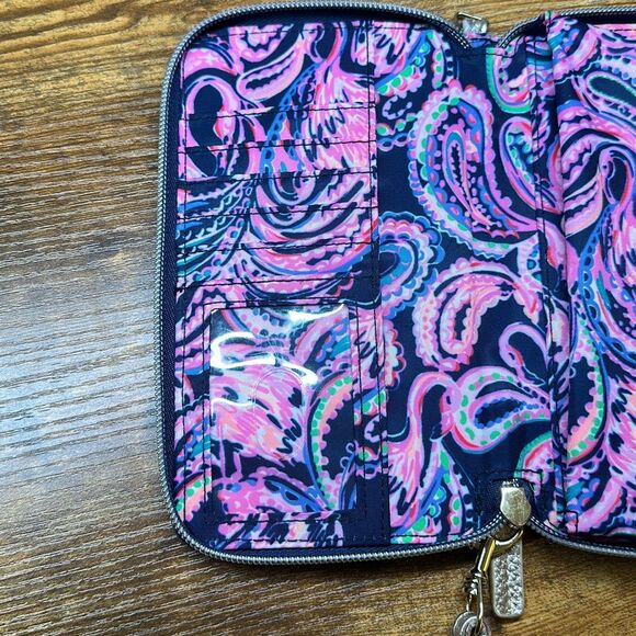 Lilly Pulitzer Tiki Palm Wristlet Clutch Smartphone Holder Credit Card Holder - Picture 7 of 11